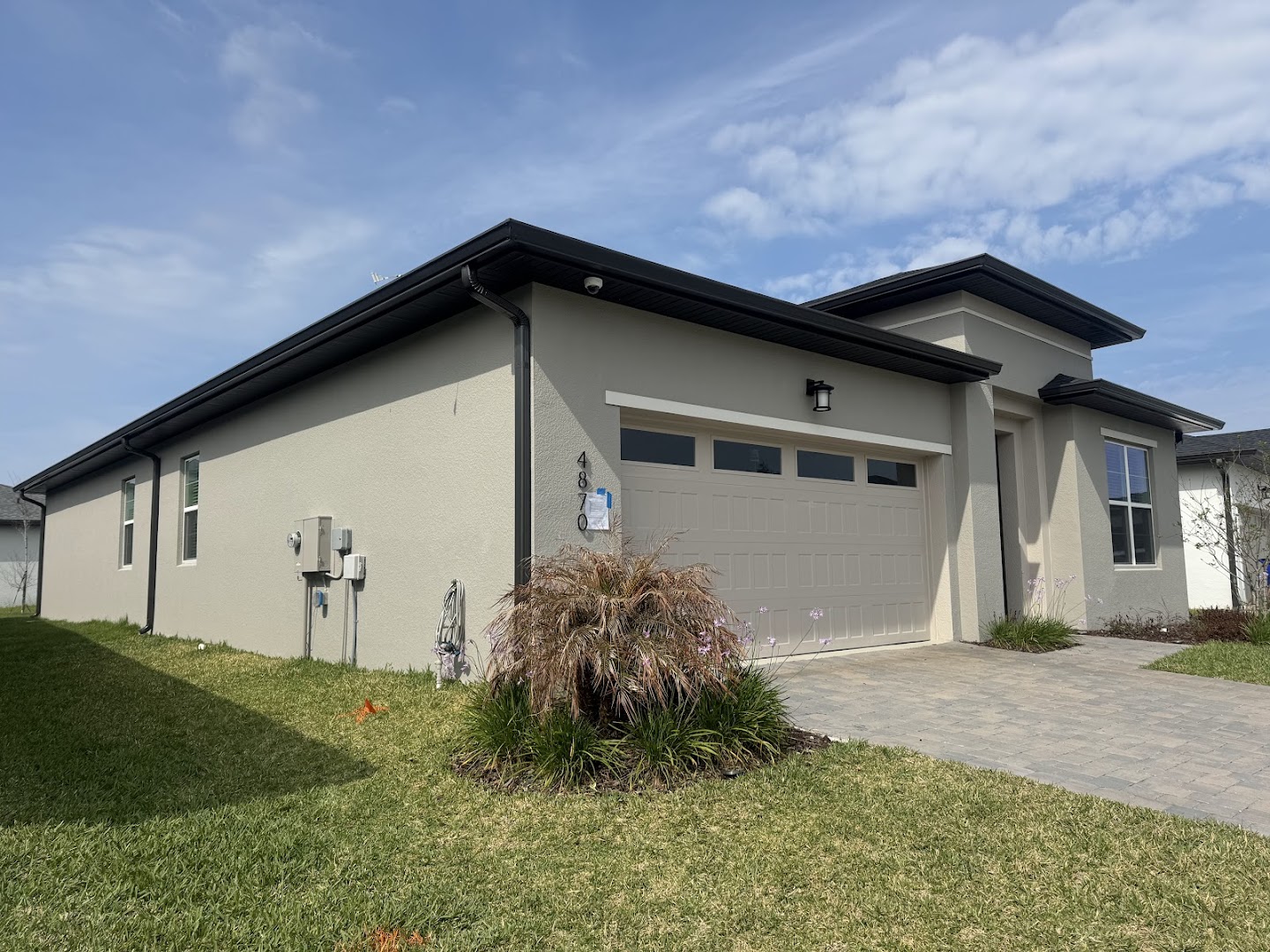 Single-story home with fresh gutter installation, Deltona FL
